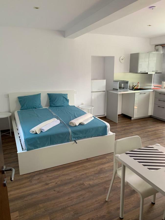 Lilia 4 Self-Check In Apartment Sofia Bagian luar foto
